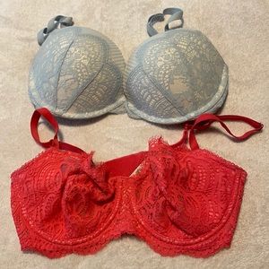Victoria’s Secret bras (2) one padded,one unlined 34DD